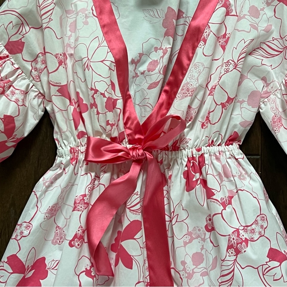 Bebe NWT Pink White Floral V-Neck Babydoll Top Empire Waist Puff Sleeves Sz S - Picture 12 of 15